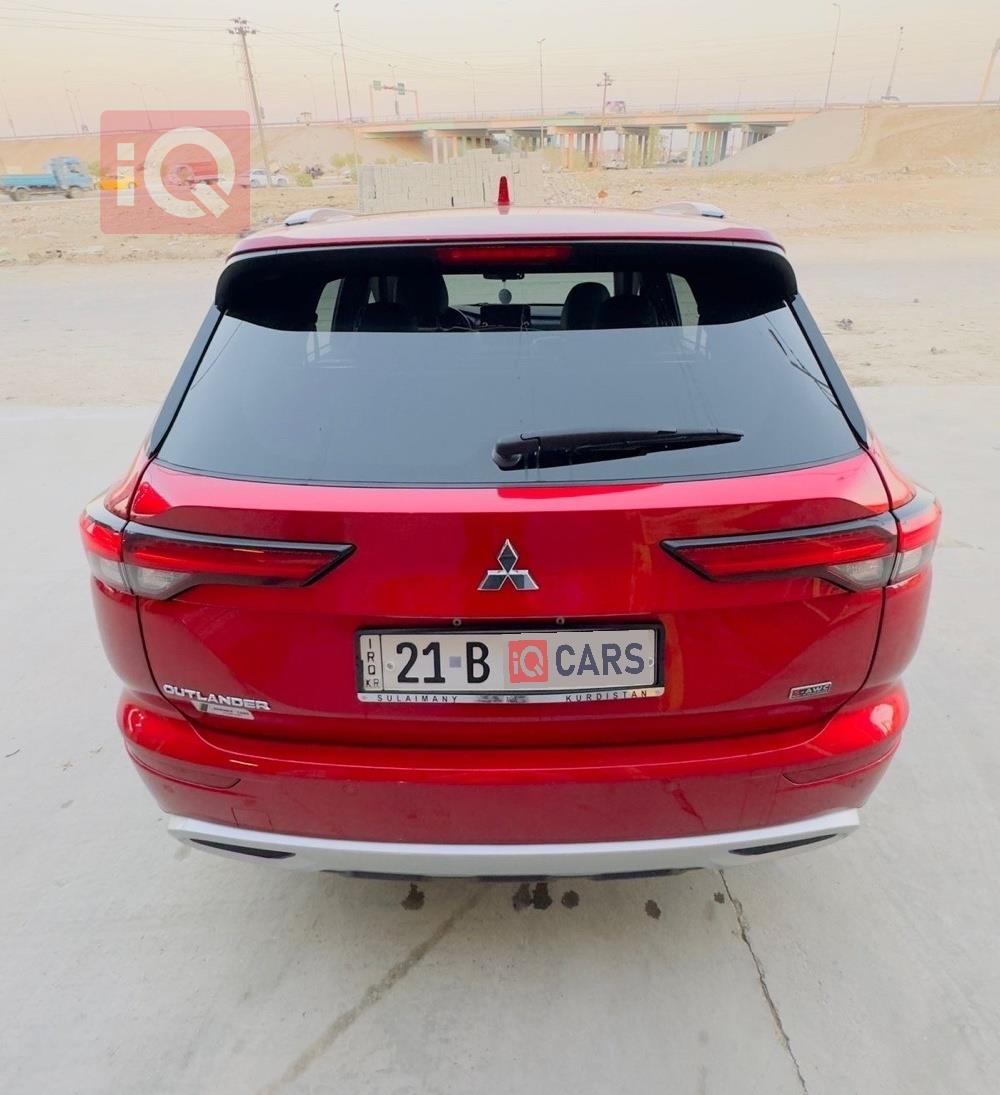 ميتسوبيشي اوتلاندر